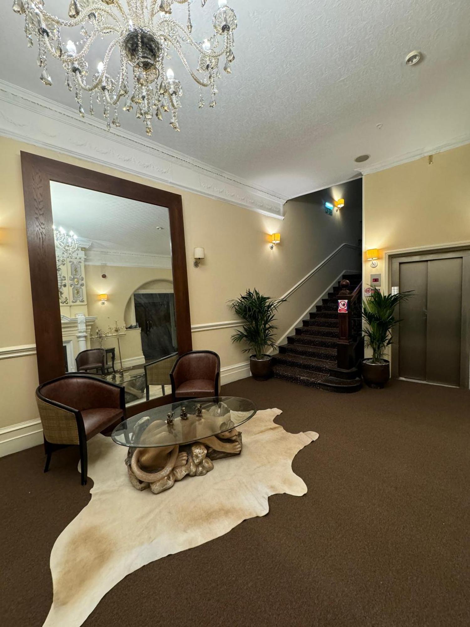 H & G Hotel Opposite Windsor Castle Luaran gambar